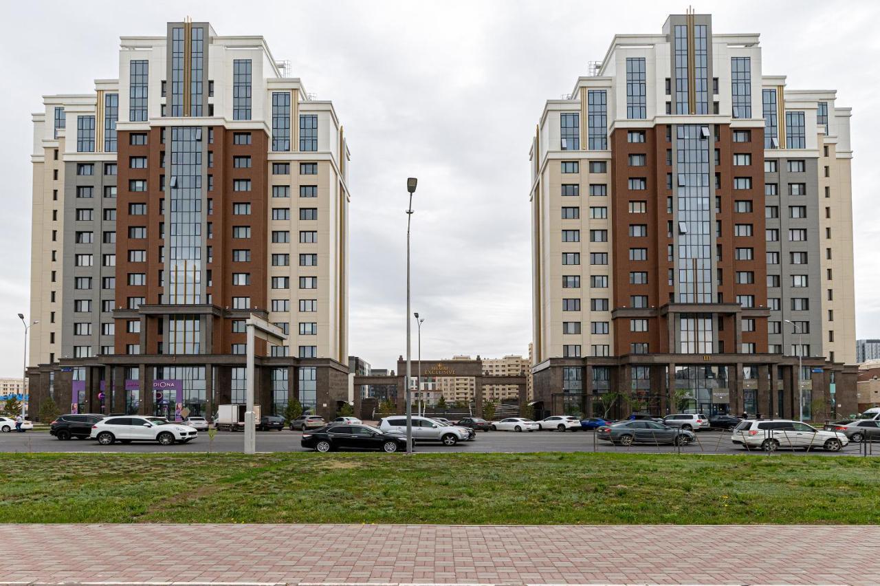 Шикарная Квартира На Против Сада Astana Exterior foto